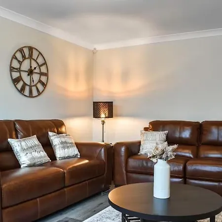 34 Buckthorn Grove Tatil Evi *